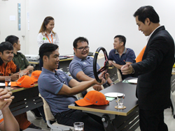 เทคนิคการบังคับควบคุมพวงมาลัยด้วยเทคนิคดึง - ดัน Steering Control Pull - Push Technique