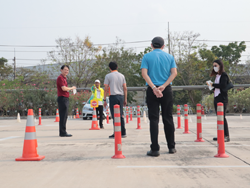 เทคนิคการขับรถในสถานการณ์ต่างๆ