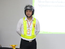เทคนิคการสวมใส่อุปกรณ์นิรภัย (หมวกกันน๊อค) อย่างถูกต้องปลอดภัย Helmet Safety