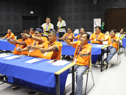เทคนิคการบังคับควบคุมยานพาหนะ และการรับมือกับสถานการณ์ฉุกเฉิน Steering Control and Emergency Response