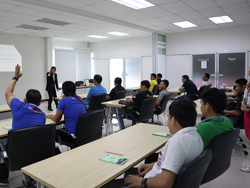 เทคนิคการขับรถเชิงป้องกันอุบัติเหตุ Defensive Driving Technique โดยอาจารย์อภิรัติ  คำสายพรม
