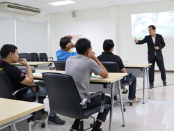 กฎหมายจราจรทางบกเพื่อการขับรถอย่างปลอดภัย Traffic Laws for Safety Driving