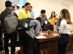 ลงทะเบียนรับเอกสารประกอบการฝึกอบรม