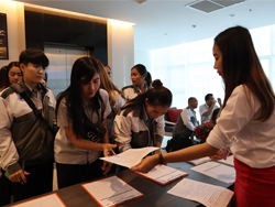 ลงทะเบียนรับเอกสารประกอบการฝึกอบรม