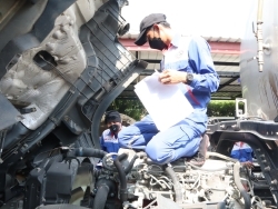การตรวจสอบท่อน้ำ และสายพานรถยนต์		