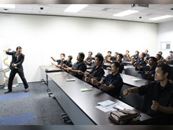 เทคนิคการบังคับควบคุมยานพาหนะ และการรับมือกับสถานการณ์ฉุกเฉิน Steering Control and Emergency Response