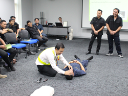 การตรวจประเมินช่องทางเดินหายใจก่อนการกู้ฟื้นคืนชีพด้วยการทำ CPR