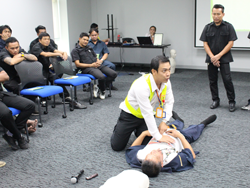 การค้นหาตำแหน่งเพื่อการกดนวดหัวใจในสถานการณ์ฉุกเฉิน