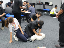 เทคนิคการกู้ฟื้นคืนชีพโดยกดนวดหัวใจ CPR 