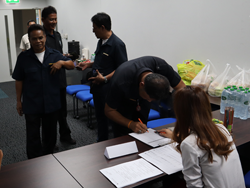 ลงทะเบียนรับเอกสารประกอบการฝึกอบรม