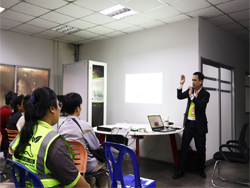 กฎหมายจราจรทางบกเพื่อการขับรถอย่างปลอดภัย
