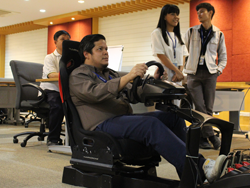 ฝึก และทดสอบปฏิกิริยาการตอบสนองในสถานการณ์ฉุกเฉินด้วยเครื่อง Driving Simulator