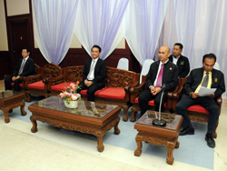 ผู้บริหารให้เกียรติ์ร่วมรับฝังแนวทางการบริหารธุรกิจขนส่งยุคใหม่