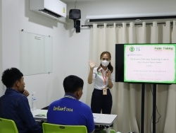 กล่าวต้อนรับพร้อมแนะนำวิทยากรและกิจกรรมฝึกอบรม