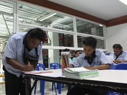 ลงทะเบียนรับเอกสารประกอบการฝึกอบรม