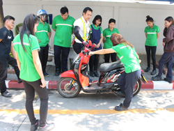 เทคนิคการรักษาสมดุลย์ของตัวรถ และการยกรถอย่างปลอดภัย