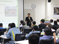 เทคนิคการขับรถเชิงป้องกันอุบัติเหตุ Defensive Driving Technique โดยอาจารย์อภิรัติ  คำสายพรม
