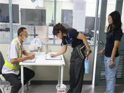ลงทะเบียนรับเอกสารประกอบการฝึกอบรม