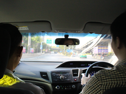 ฝึก และประเมินทักษะการขับรถเชิงป้องกันอุบัติเหตุบนถนนจริง On Road Evaluate with Instructor