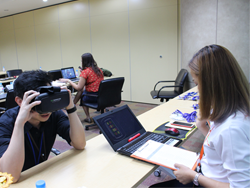 ประเมินสมรรถนะการมองเห็นในภาวะแสงสลัว Vision Test ด้วยเครื่อง VR Vision Screening