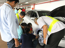 การตรวจสอบสถาพยาง และแรงดันลมยาง