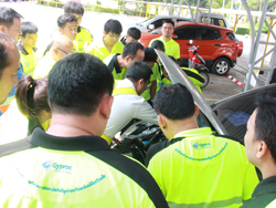 ปฏิบัติการณ์ตรวจสอบ และเตรียมความพร้อมของยานพาหนะก่อนการเดินทาง