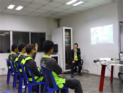 กฎหมายจราจรทางบกเพื่อการขับรถอย่างปลอดภัย